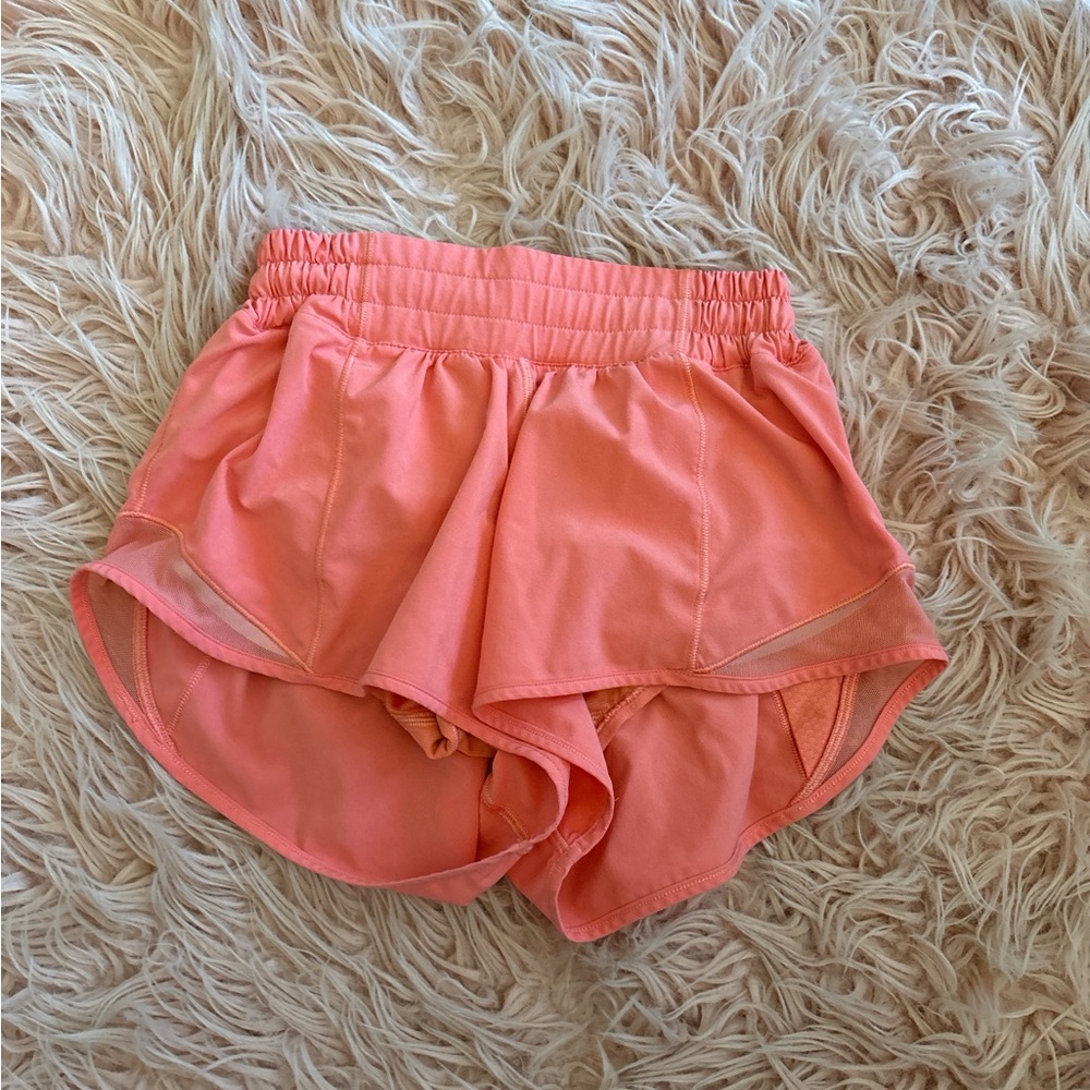 Lululemon Raspberry cream LR hotty hot 2.5” shorts